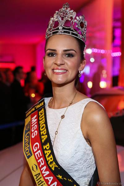 Lena Bröder gewinnt die Wahl zur Miss Germany 2016 im Europa-Park