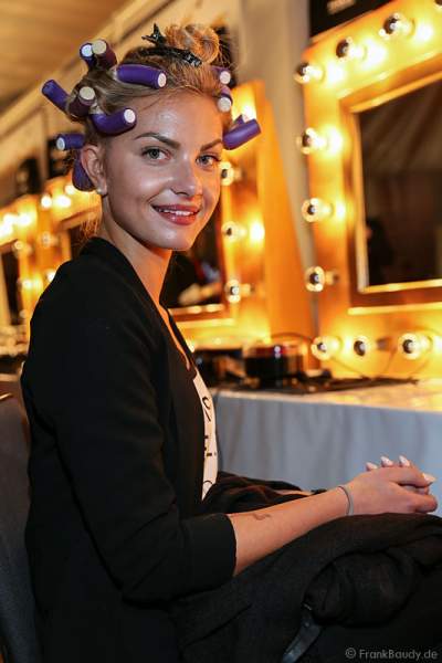 Mandy Wieck (Miss Pearl.tv 2016) Backstage bei den Vorbereitungen zur Miss Germany 2016 Wahl