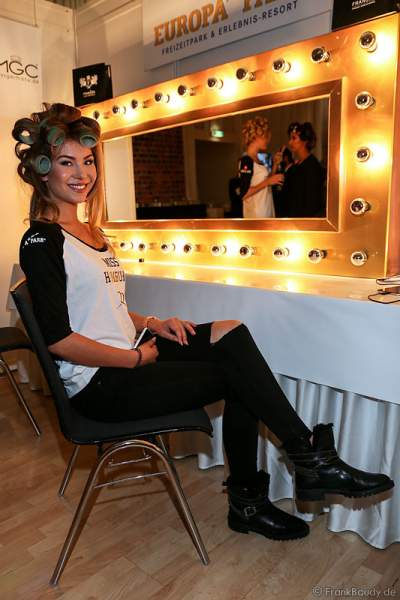 Vera Weimer (Miss Hamburg 2016) Backstage bei den Vorbereitungen zur Miss Germany 2016 Wahl