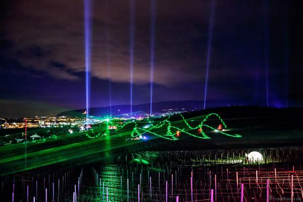 Himmelsstrahler und Laserfächer bei der Weinbergnacht 2016 in Bad Dürkheim