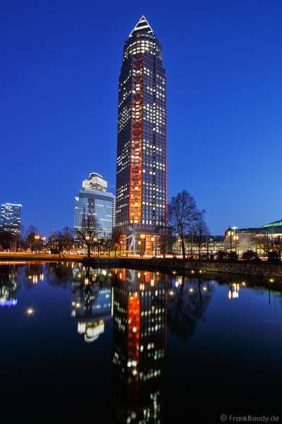 Illumination Messeturm bei der Luminale 2016 in Frankfurt