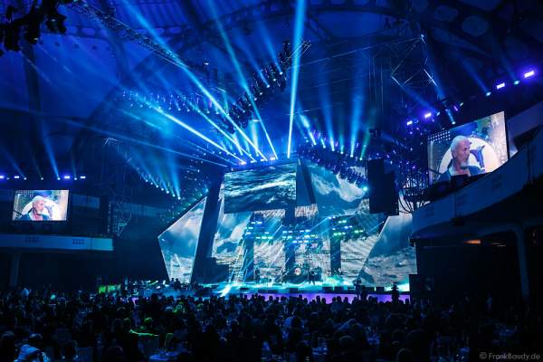 Show-Act Santiano beim PRG LEA 2016 - Live Entertainment Award in der Festhalle in Frankfurt