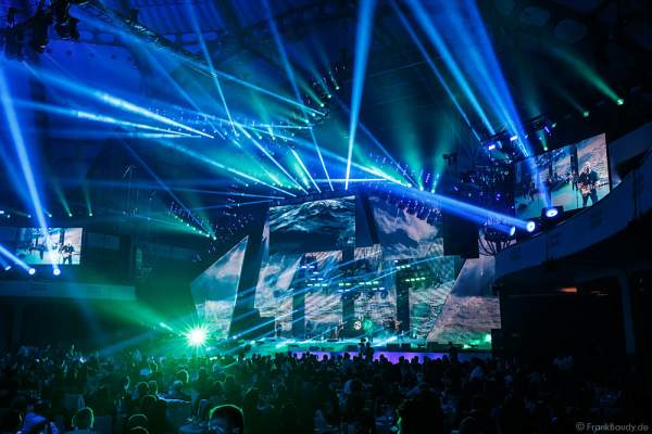 Show-Act Santiano beim PRG LEA 2016 - Live Entertainment Award in der Festhalle in Frankfurt