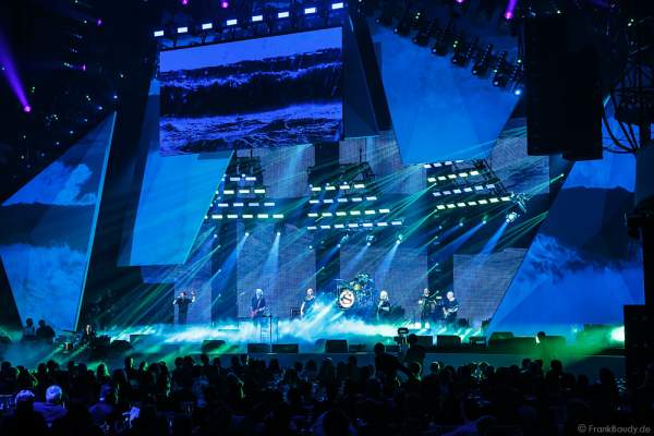 Show-Act Santiano beim PRG LEA 2016 - Live Entertainment Award in der Festhalle in Frankfurt