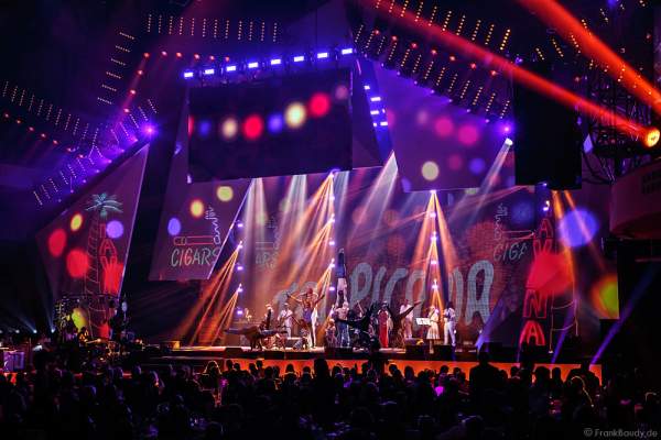 Circo National de Cuba mit Show HAVANA NIGHTS beim PRG LEA 2016 - Live Entertainment Award in der Festhalle in Frankfurt