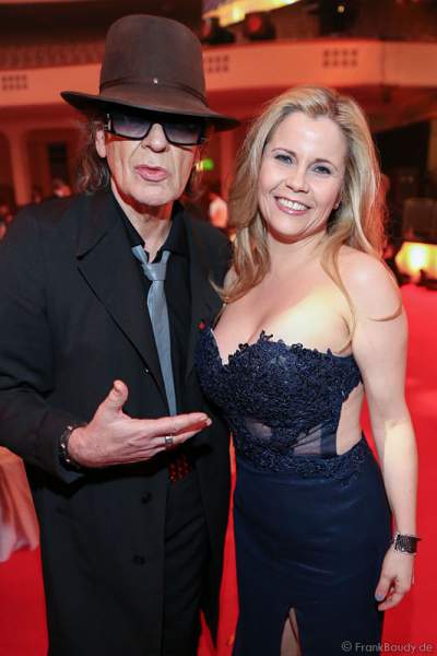 Michaela Schaffrath mit Udo Lindenberg beim PRG LEA 2016 - Live Entertainment Award in der Festhalle in Frankfurt