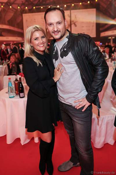 Jenny Knäble mit Felix Moese beim PRG LEA 2016 - Live Entertainment Award in der Festhalle in Frankfurt