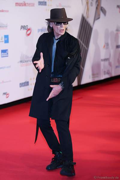 Udo Lindenberg auf dem roten Teppich beim PRG LEA 2016 - Live Entertainment Award in der Festhalle in Frankfurt