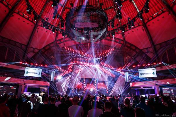 A01 Imposante Demo-Show während der Prolight + Sound 2016 in der Festhalle Frankfurt