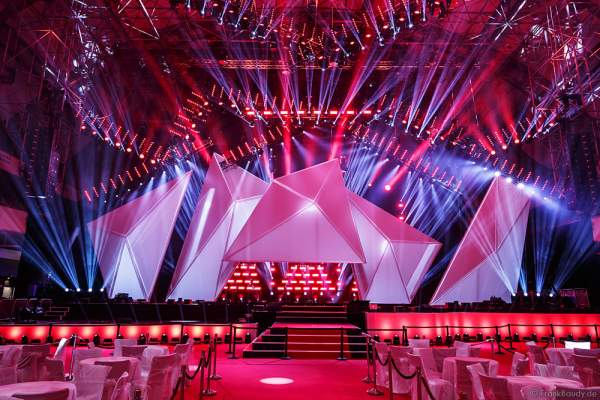 A10 Imposante Demo-Show während der Prolight + Sound 2016 in der Festhalle Frankfurt