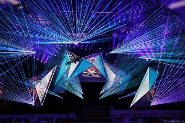 A19 Imposante Demo-Show während der Prolight + Sound 2016 in der Festhalle Frankfurt