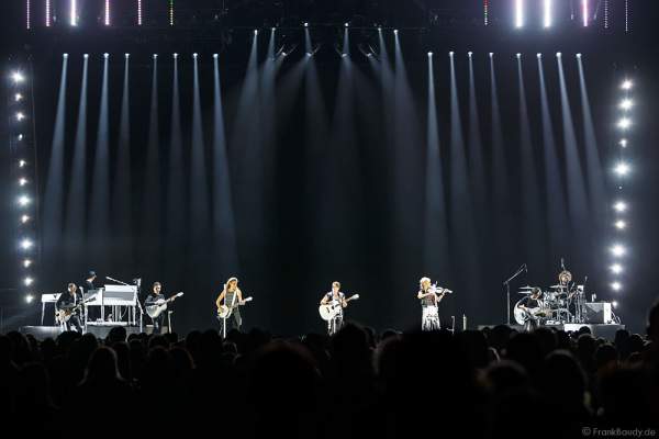 Konzert der Dixie Chicks während ihrer MMXVI World Tour am 17.04.2016 im Hallenstadion in Zürich/Schweiz