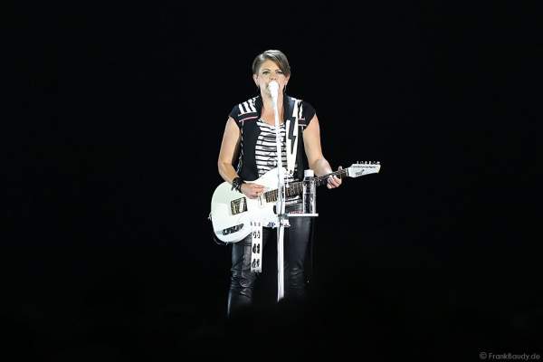Natalie Maines der Country Band Dixie Chicks während ihrer MMXVI World Tour am 17.04.2016 im Hallenstadion in Zürich/Schweiz