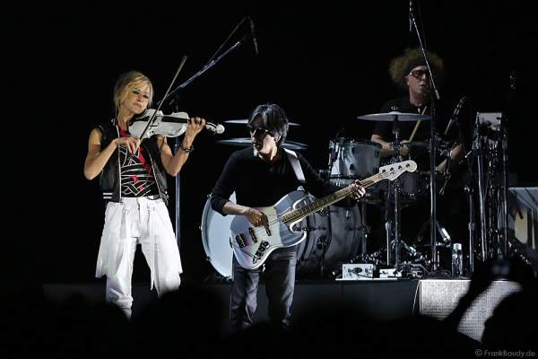Martie Maguire der Country Band Dixie Chicks während ihrer MMXVI World Tour am 17.04.2016 im Hallenstadion in Zürich/Schweiz