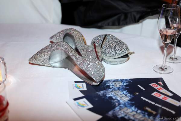 Franziska van Almsick möchte keine Schuhe bei der After-Show-Party beim Radio Regenbogen Award 2016 am 22. April 2016 im Europa-Park in Rust