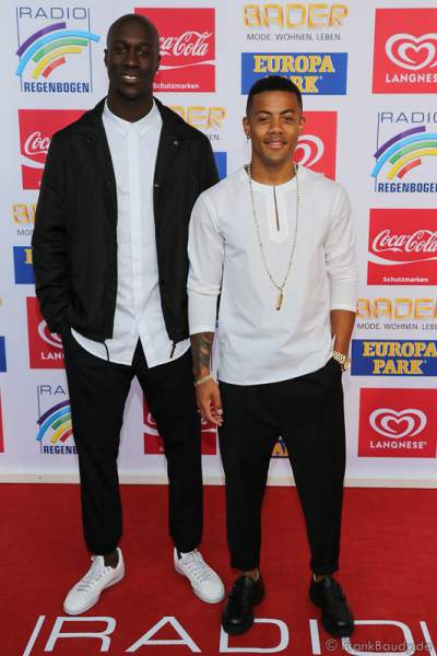 Nico & Vinz (früher Envy - Nicolay „Nico“ Sereba und Vincent „Vinz“ Dery) beim Radio Regenbogen Award 2016 am 22. April 2016 im Europa-Park in Rust