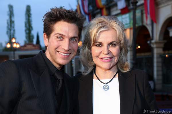 Chefredakteurin Tessy Pavelková von Burda Media bei der Premiere der neuen Abendshow Night.Beat.Angels am 29. April 2016 im Europa-Park in Rust