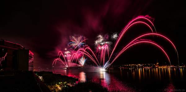 Einzigartiges Feuerwerk bei den Mainzer Sommerlichter 2016