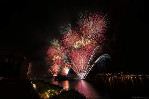 Einzigartiges Feuerwerk bei den Mainzer Sommerlichter 2016