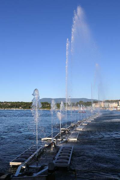 Mobile Wassershow am Tag beim Geneva Lake Festival 2016 - Schweiz