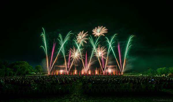 Große Wassershow mit Feuerwerk bei Art et Lumière 2016 "Best of" aus über 30 Jahren Aquatique Show in Furdenheim