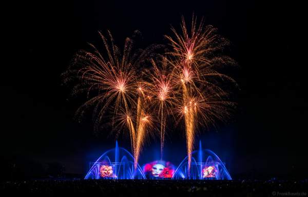 Große Wassershow mit Feuerwerk bei Art et Lumière 2016 "Best of" aus über 30 Jahren Aquatique Show in Furdenheim