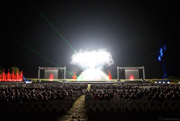 Große Wassershow mit Feuerwerk bei Art et Lumière 2016 "Best of" aus über 30 Jahren Aquatique Show in Furdenheim