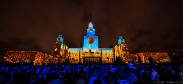 Eröffnungsfeier von Circle of Light 2016 in Moskau mit der 3D Video Mapping Show Boundless MSU