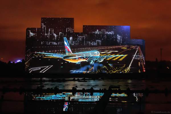 Lichtspektakel am Grebnoy Channel in Krylatskoye bei CIRCLE OF LIGHT 2016 in Moskau