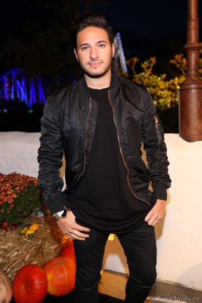 Jonas Blue bei der 2. Horror Glam Live Night im Europa-Park Rust am 02.10.2016