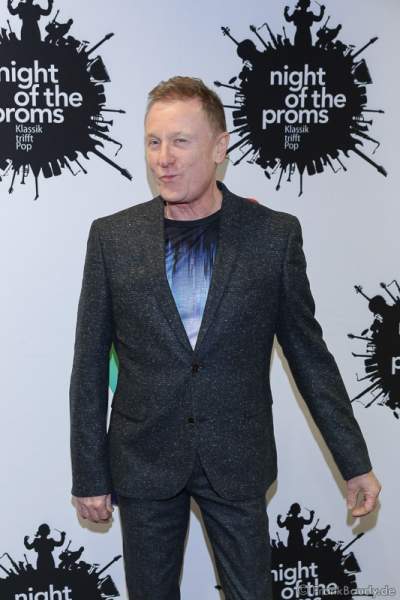 John Miles vergnügt bei der Pressekonferenz zur Premiere von Night of the Proms 2016 in der SAP Arena Mannheim