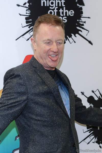 John Miles vergnügt bei der Pressekonferenz zur Premiere von Night of the Proms 2016 in der SAP Arena Mannheim