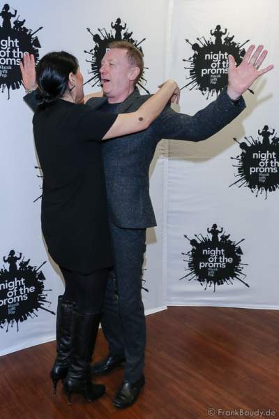 John Miles und Dirigentin Alexandra Arrieche bei der Pressekonferenz zur Premiere von Night of the Proms 2016 in der SAP Arena Mannheim