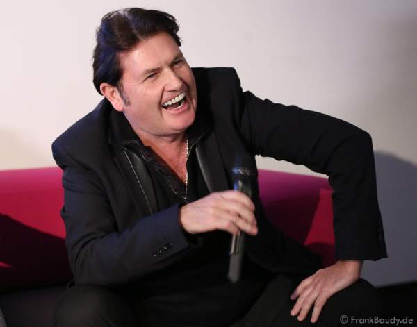 Charlie Burchill von Simple Minds bei der Pressekonferenz zur Premiere von Night of the Proms 2016 in der SAP Arena Mannheim