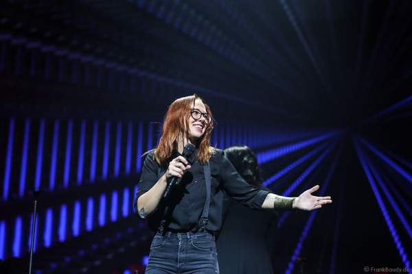 Stefanie Heinzmann bei der Deutschlandpremiere von Night of the Proms 2016 in der SAP Arena Mannheim