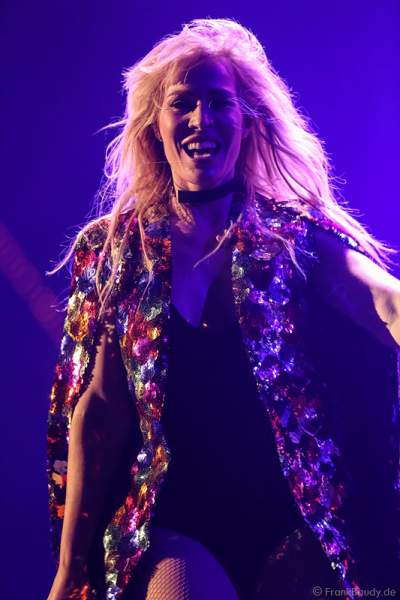 Natasha Bedingfield bei der Deutschlandpremiere von Night of the Proms 2016 in der SAP Arena Mannheim
