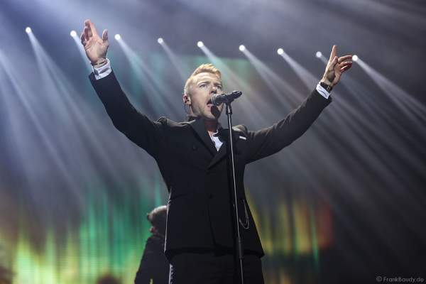 Ronan Keating bei der Deutschlandpremiere von Night of the Proms 2016 in der SAP Arena Mannheim