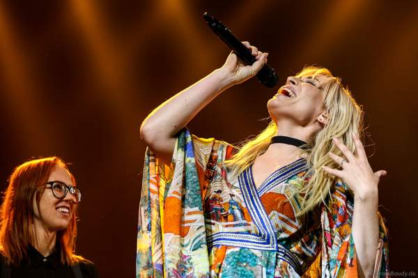 Natasha Bedingfield bei der Deutschlandpremiere von Night of the Proms 2016 in der SAP Arena Mannheim