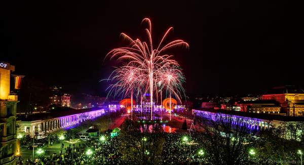 Hit Radio FFH feiert mit Jubiläums-Feuerwerk 70 Jahre Hessen in Wiesbaden