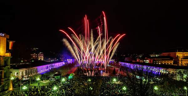 Hit Radio FFH feiert mit Jubiläums-Feuerwerk 70 Jahre Hessen in Wiesbaden