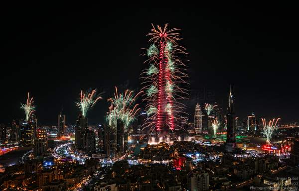 Fireworks at the Burj Khalifa - New Year’s Eve gala show 2016-2017 Downtown Dubai