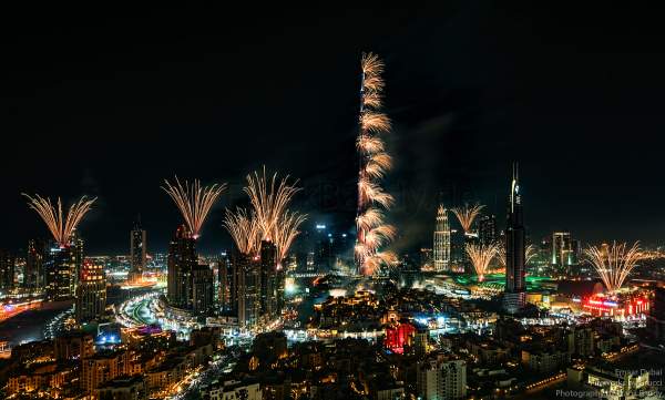 Fireworks at the Burj Khalifa - New Year’s Eve gala show 2016-2017 Downtown Dubai