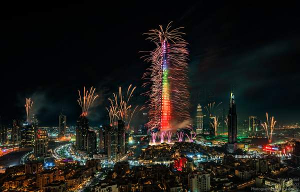 Fireworks at the Burj Khalifa - New Year’s Eve gala show 2016-2017 Downtown Dubai