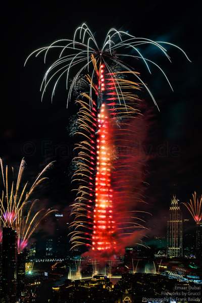 Fireworks at the Burj Khalifa - New Year’s Eve gala show 2016-2017 Downtown Dubai