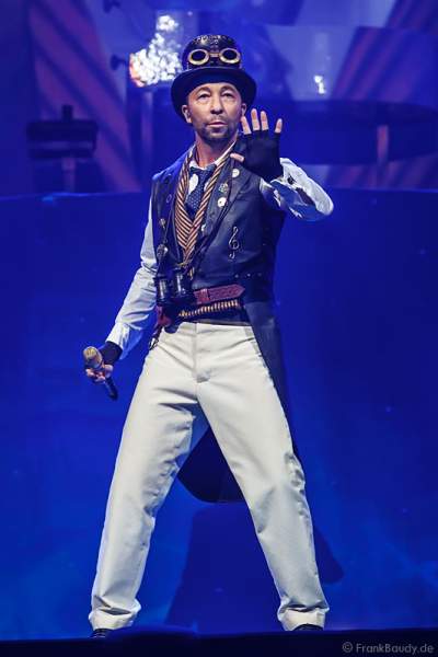 DJ BoBo feierte mit neuer Show MYSTORIAL große Weltpremiere am 13. Januar 2017 im Europa-Park Rust