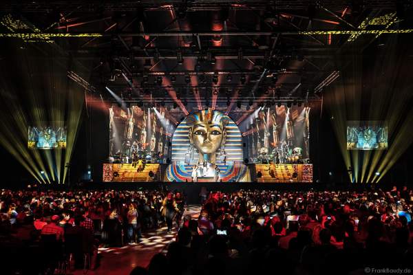 DJ BoBo mit neuer Show MYSTORIAL - 25th Anniversary Tour - am 13. Januar 2017 in der Europa-Park Arena Rust