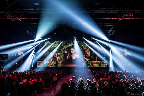 Lightshow bei neuer Show MYSTORIAL von DJ BoBo bei der großen Weltpremiere am 13. Januar 2017 im Europa-Park Rust