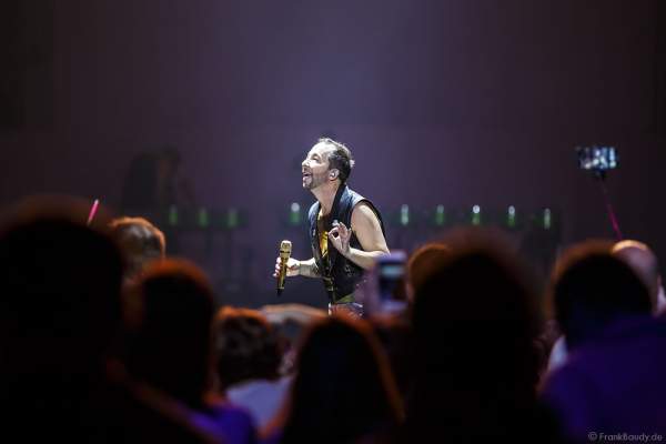 DJ BoBo im Publikum bei der Weltpremiere der Show MYSTORIAL am 13. Januar 2017 im Europa-Park Rust