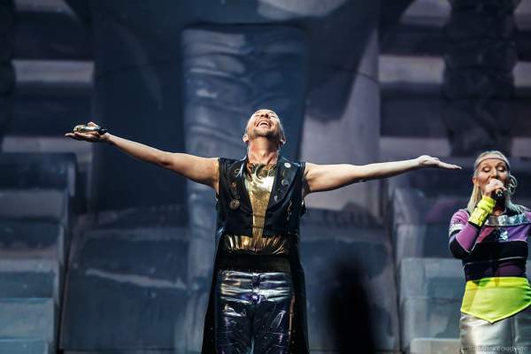 René Baumann alias DJ BoBo bei der Weltpremiere der Show MYSTORIAL am 13. Januar 2017 im Europa-Park Rust