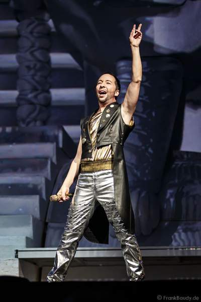 DJ BoBo feierte mit neuer Show MYSTORIAL große Weltpremiere am 13. Januar 2017 im Europa-Park Rust